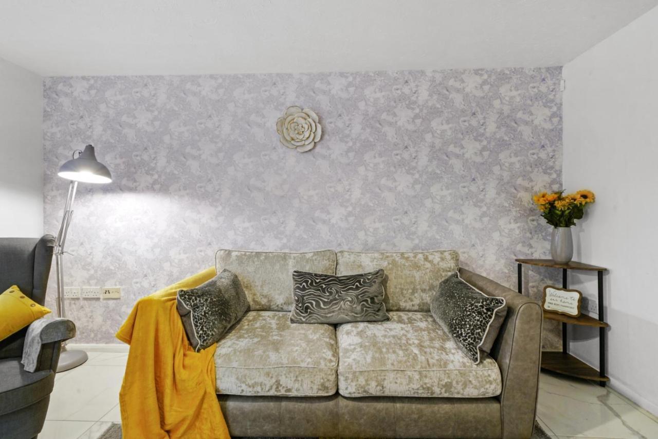 Tayberry Close Contractors & Leisure Apartment By Leecroft Stays Дерби Экстерьер фото